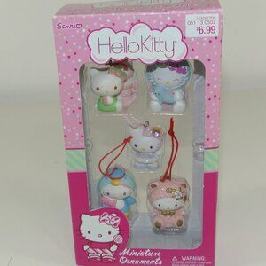 HELLO KITTY Vintage Christmas Decoration Ornament In Original Box Set of 5